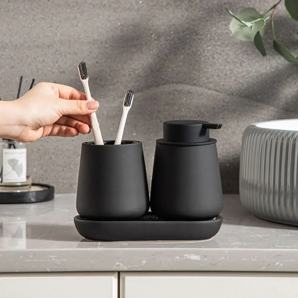 

Набор аксессуаров для ванной комнаты с песчаником, чашка для зубной щетки, мыльница, аксессуары для ванной из смолы с большим насосом