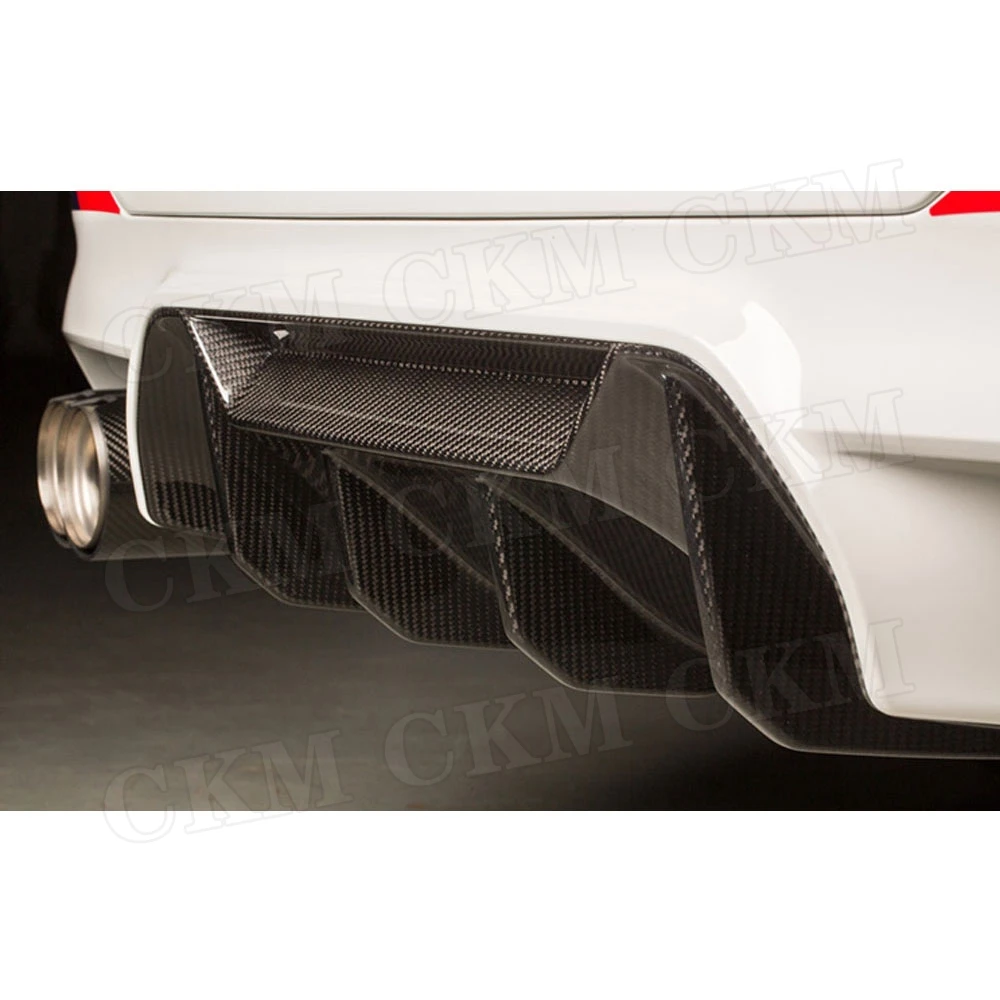 

5 Series Carbon Fiber Rear Bumper Lip Diffuser Spoiler for BMW F90 M5 2017 2018 2019 P Style FRP Bumper Guard