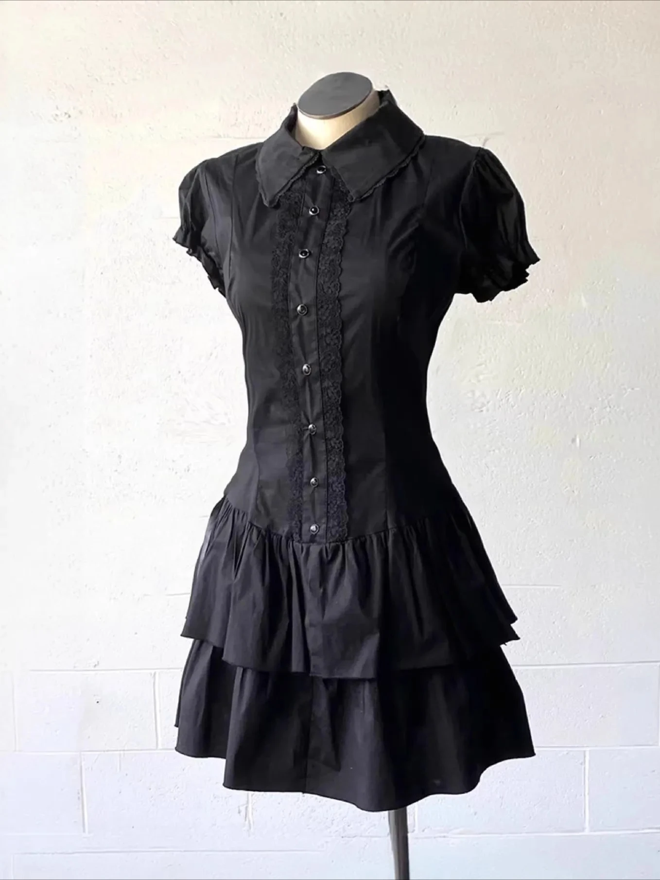 7574 Black