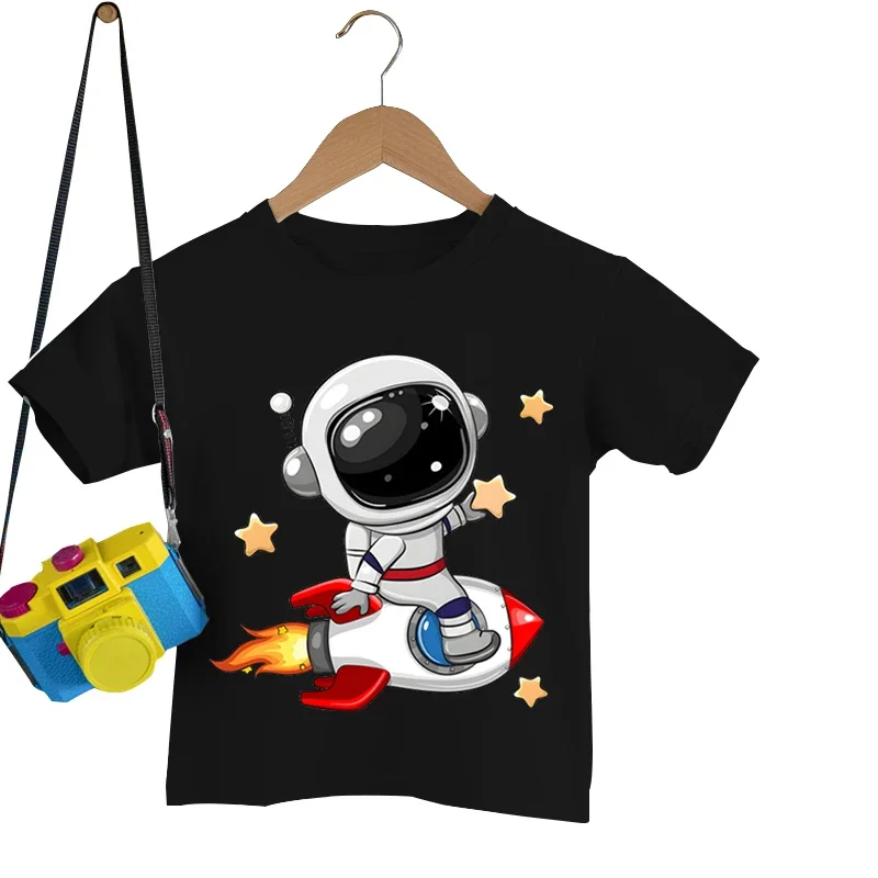 Astronaut on The Rocket Print T Shirts Kids Short Sleeve Tshirt Cartoon Astronaut Boys Girls T-shirt Summer Tee Shirt Tops