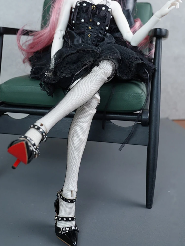 D10-P055 Children Handmade Toy 1/4 1/3 Uncle DZ73 MDD BJD/SD Doll Shoes Pointed Toe Rivet High Heels Sandals 1 Pair