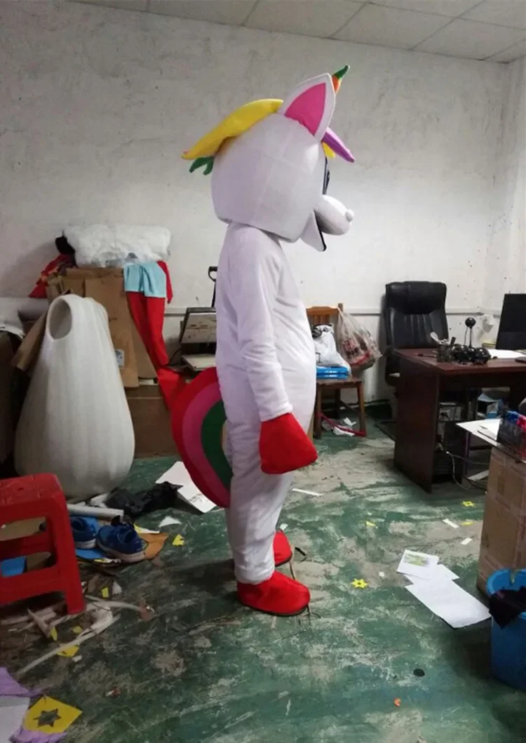 Cosplay Goldhorn Einhorn Cartoon Charakter Maskottchen Kostüm Werbe zeremonie Kostüm Party Tier Karneval Requisiten durchführen