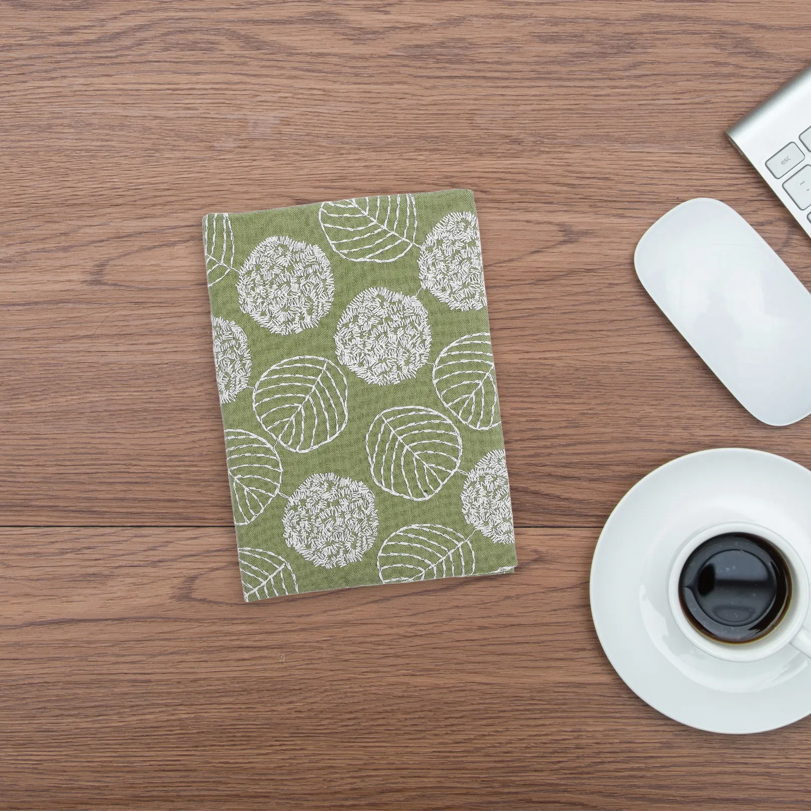 Soft Stretchable Washable Fabric Book Cover Reusable Cloth Protector for Paperbacks Journals Notebooks Planners A6