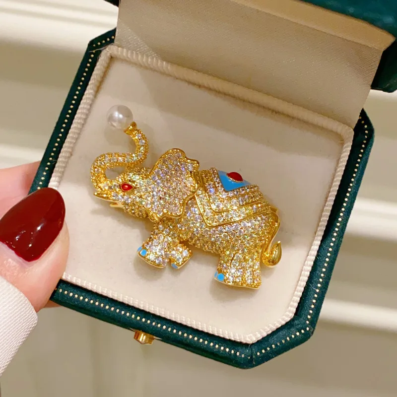 CC Coat Pins Elephant Shape Vintage Brooches Full of Zirconia High-end Suit Pin Imitation Pearl Corsage Birthday Gifts B312
