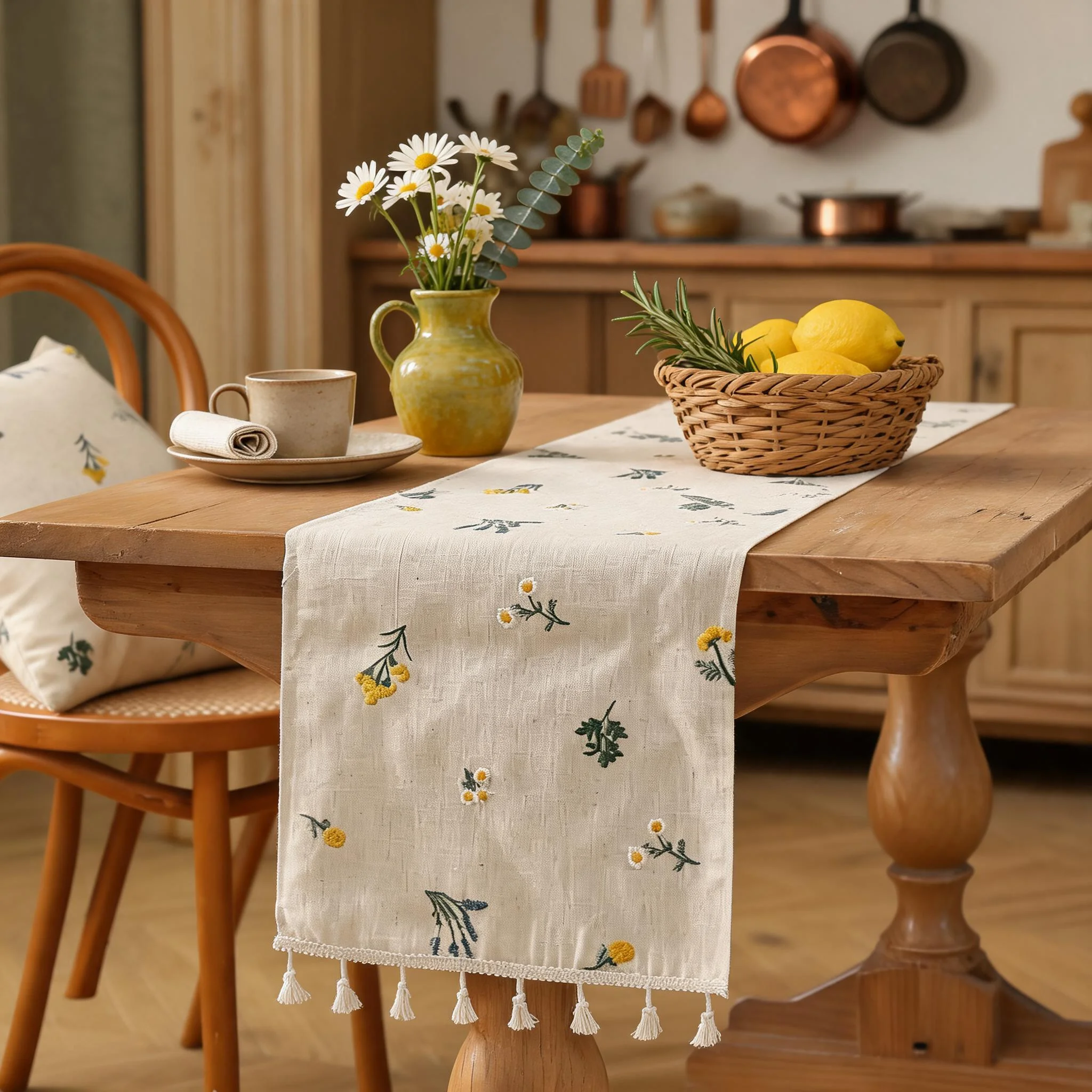 Embroidered Flower Table Runner, Washable Farmhouse Cotton Linen Table Runner for Wedding Party Home Birthday Dining Table Decor
