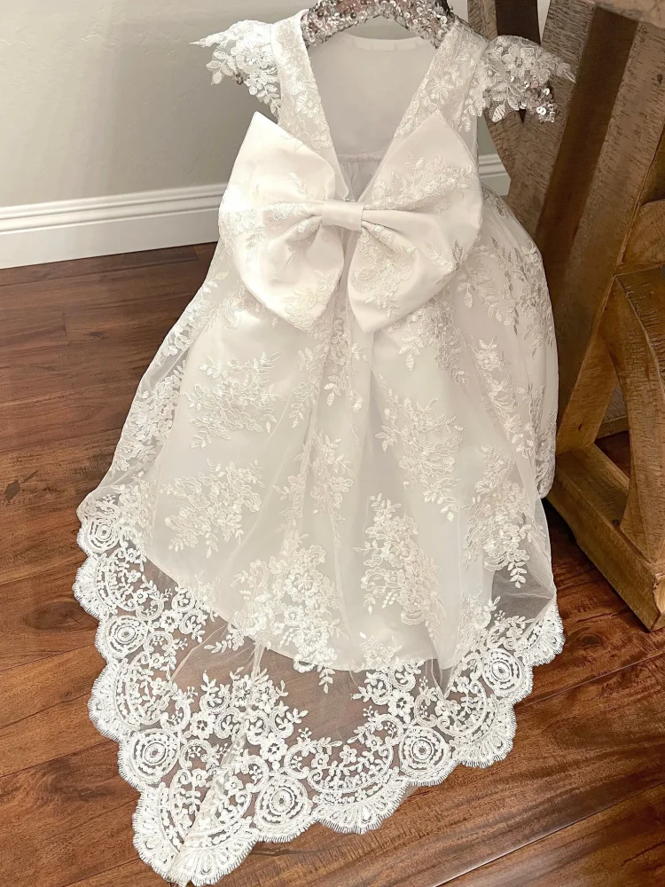 Vestidos blancos de flores para niña, Apliques de encaje con lazo, manga corta para banquete, fiesta de cumpleaños, vestidos de primera comunión