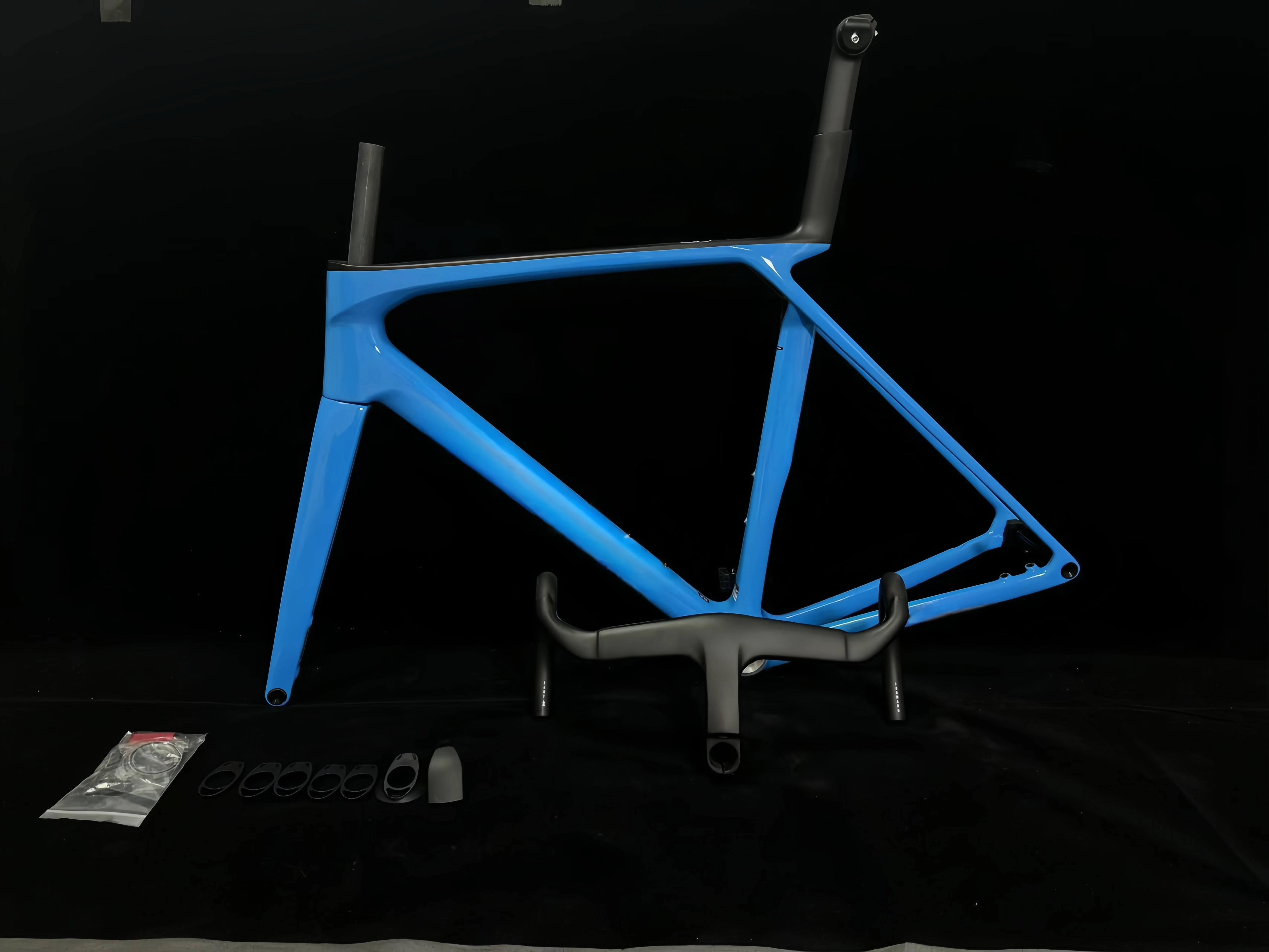 

2024 new carbon fiber road bike frameset, SLR gen8 frame custom paint, frameset: frame + front fork + seat post + headset + clam