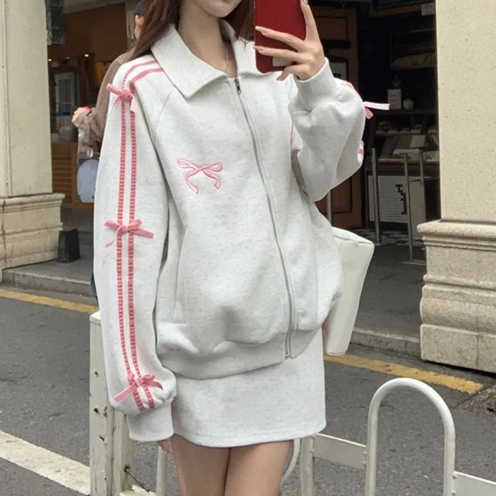 

Воротник с лацканами, длинными рукавами и капюшоном, свободная корейская куртка с вышитым бантом, одежда Y2k, милое осеннее пальто на молнии, топ, весна-осень