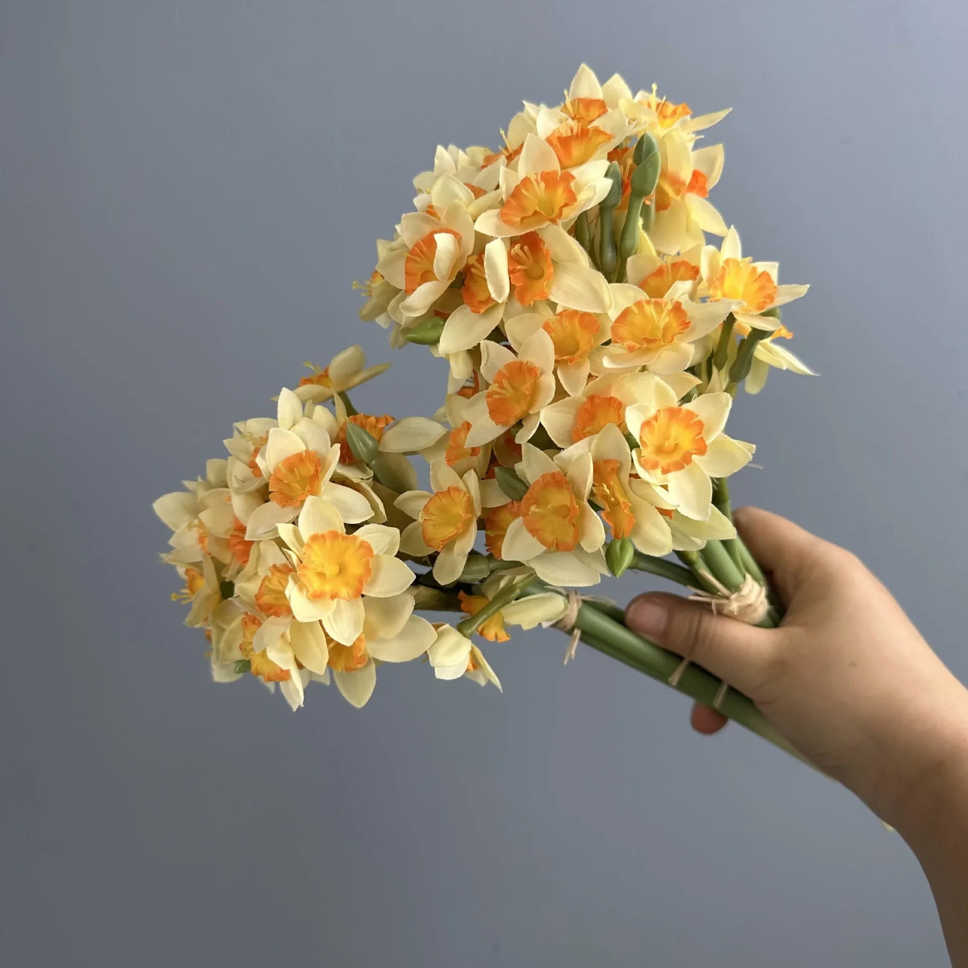 1/4/6 Stück Seiden-Narcissus-Blumen, künstliche 5-Zip-Ties-Narcissus-Sträuße, Kunstblumen für Hoteldekoration – Detail 23