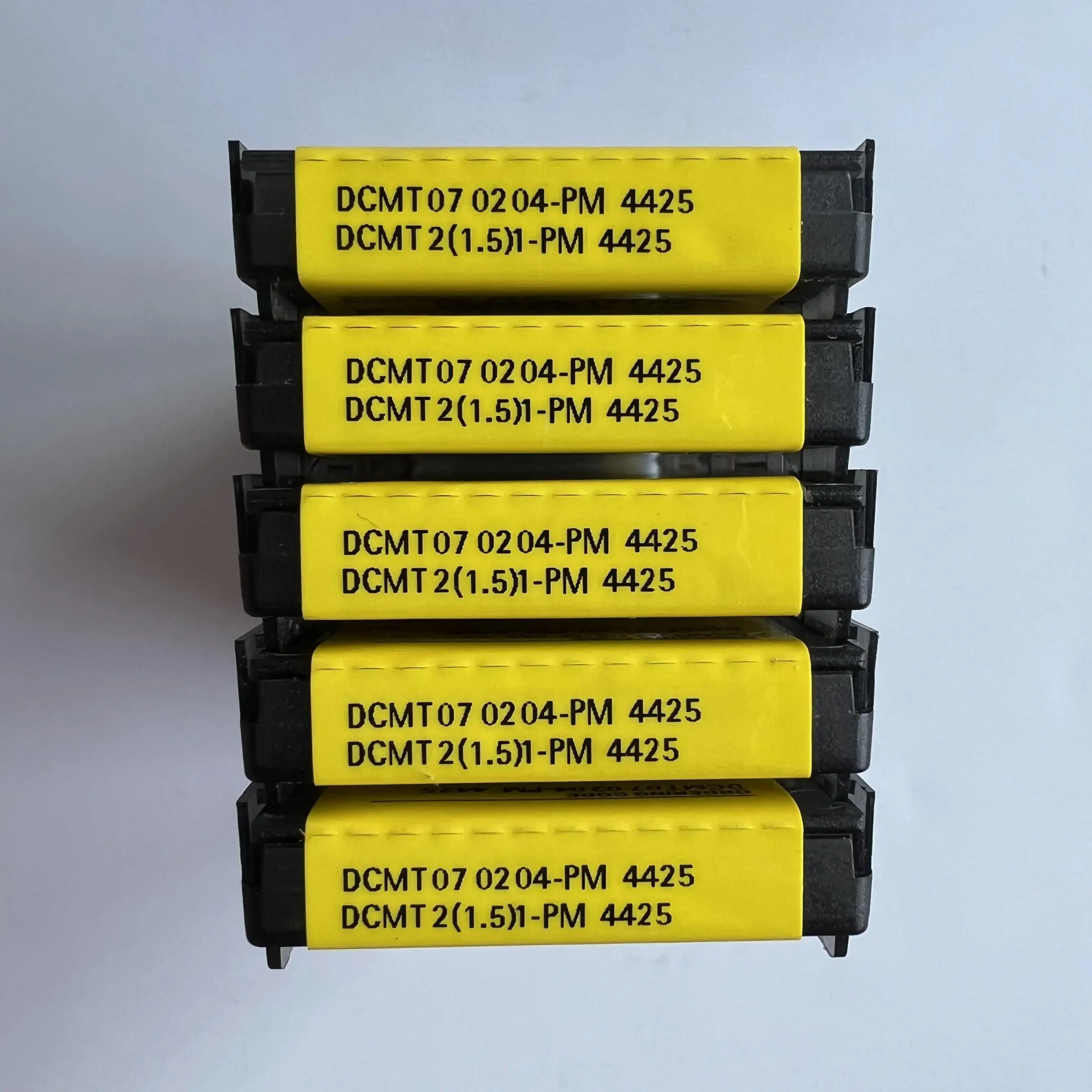 

DCMT070204-PM 4425 Alloy blade 10Pcs