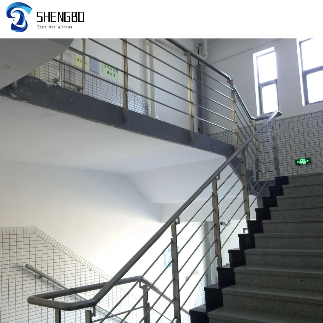 التخصيص الدرابزين والدرابزين الأنيق في الأماكن المغلقة والخارجية 304 الفولاذ المقاوم للصدأ نحى الأنابيب المستديرة المقاومة للصدأ