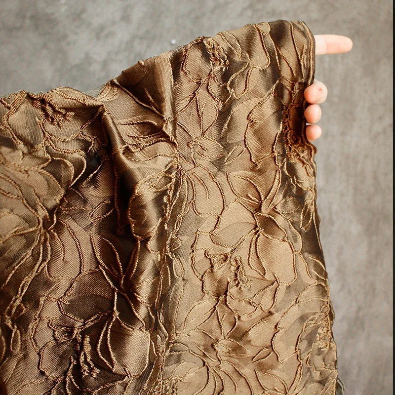 Rose Brown Pattern Three-dimensional Texture Jacquard Fabric High-end Dress Top Cut Into Han Clothing Designer Fabric