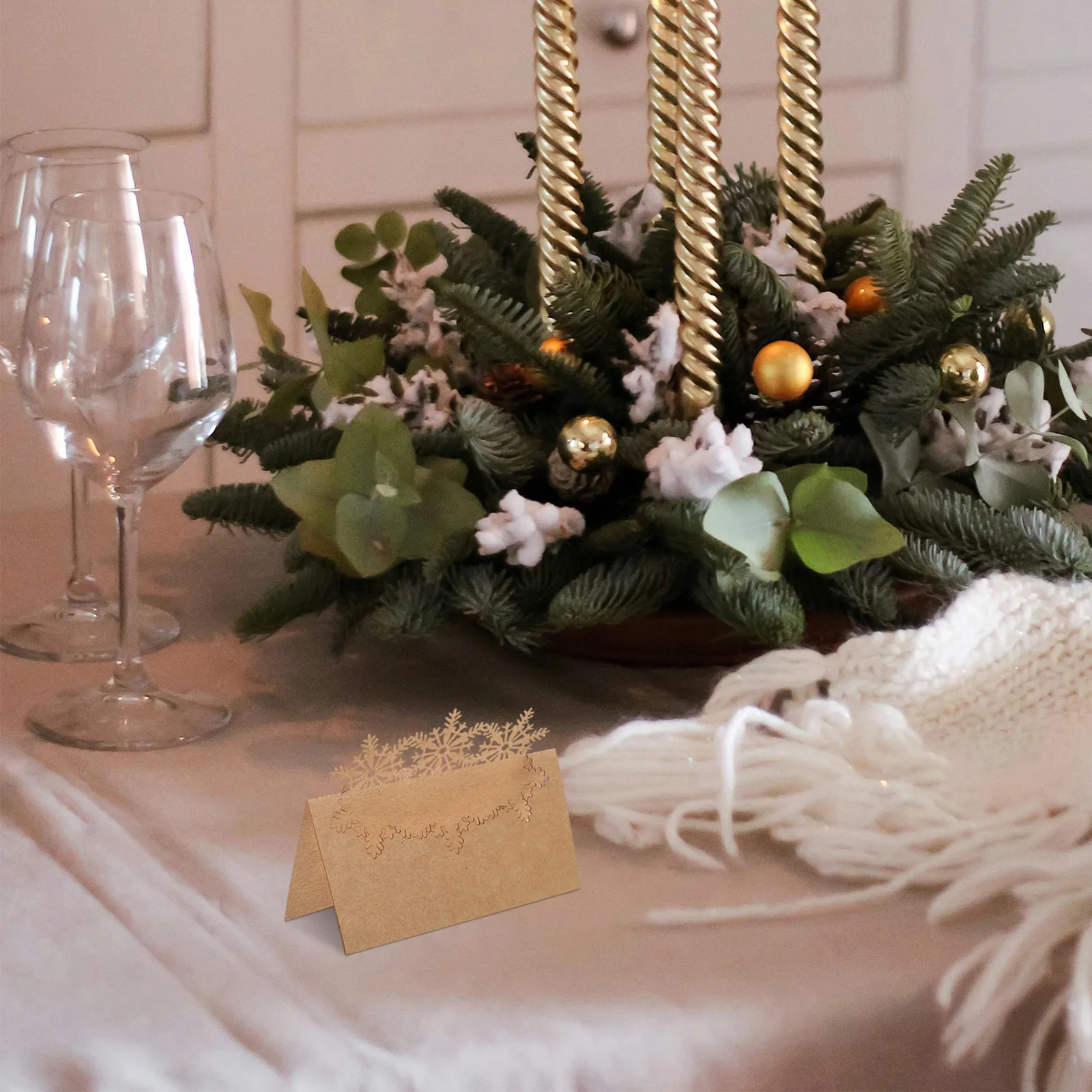 50Pcs Brown Kraft Paper Snowflake Place Cards Hollow Cut for Christmas Seating Chart Winter Wedding Holiday Dinner Table Name - view 3