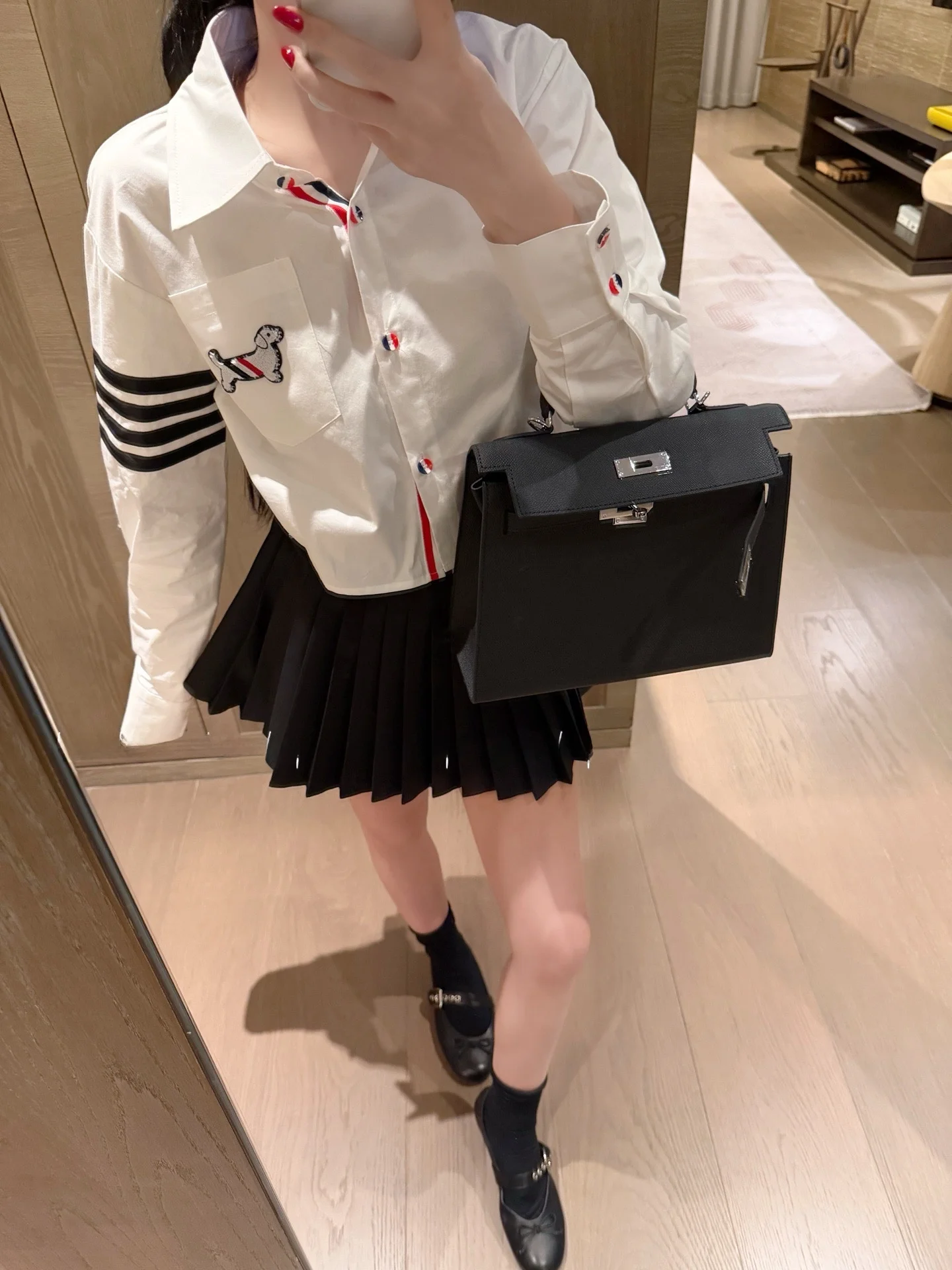 

Classic Four Stripes Short Sleeve Long Shirt Dog Embroidery Pleated Skirt Leg Lengthening JK Skirt Cotton Breathable Loose Fit