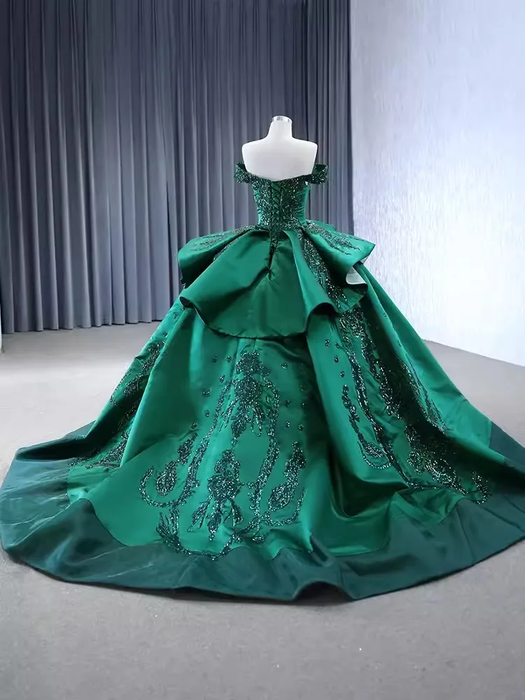 Saudi Arabic Luxury Emerald Green Quinceanera Dresses Applique Bandage Satin Big Skirt Vestido De 15 16 Anos Prom Party Gown