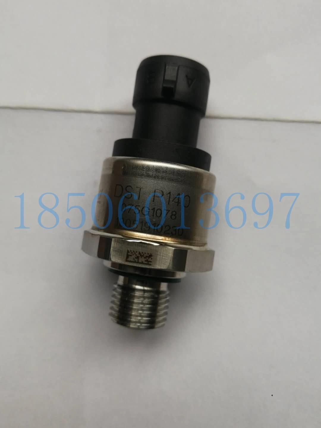 

Danfoss P140 075G4056 075G1078 Pressure Sensor 0-40kg 4-20mA Genuine