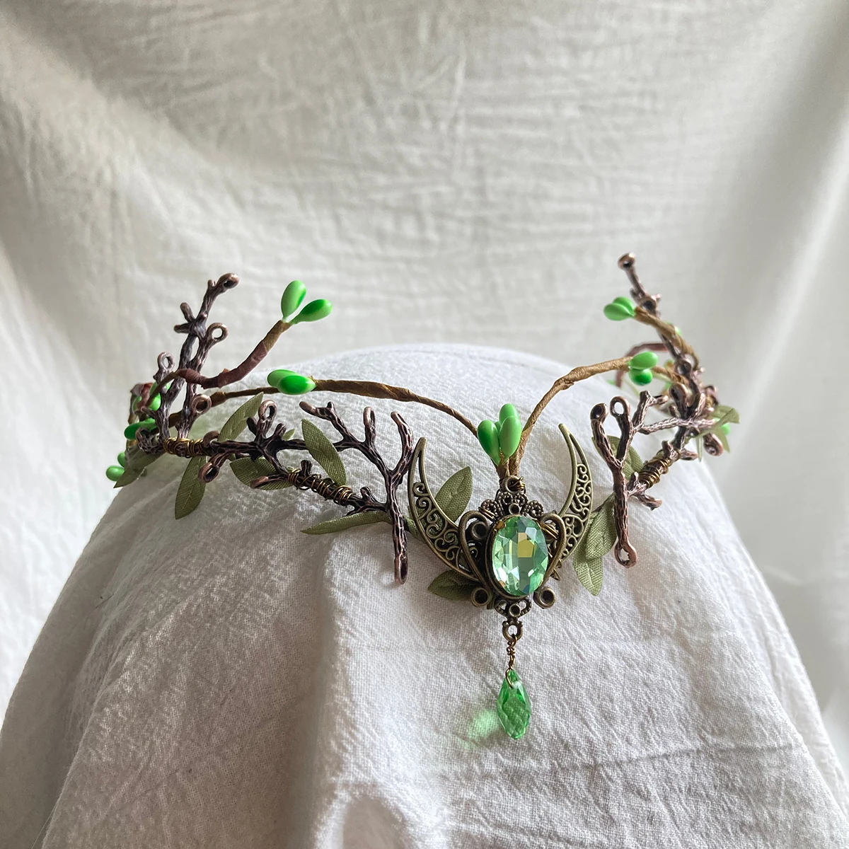 

Handmade Woodland Tiara elf Enchanted Forest Leaves Moon Headband Elven Bride Headpiece Fairy Crown with Green Pendant Branches