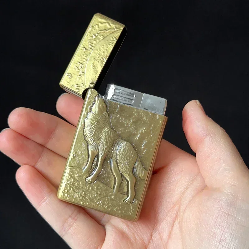 Vintage Collection Engraved Wolf Metal Lighter Butane Cigarette Accessories Windproof Refillable Gas Jet Lighter Gadget Men Gift