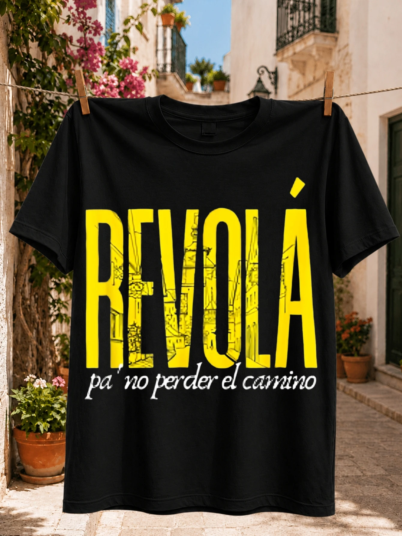 Π€ΡΡΠ±ΠΎΠ»ΠΊΠ° ΡΠ½ΠΈΡΠ΅ΠΊΡ Revola So I Do Not Lose the Way Ρ ΠΎΠ³ΡΠΎΠΌΠ½ΠΎΠΉ ΠΆΠ΅Π»ΡΠΎΠΉ ΠΈΡΠΏΠ°Π½ΡΠΊΠΎΠΉ Π½Π°Π΄ΠΏΠΈΡΡΡ, ΡΠΊΡΠ°ΡΠ΅Π½Π½ΠΎΠΉ Π³ΠΎΡΠΎΠ΄ΡΠΊΠΈΠΌΠΈ ΡΠ»ΠΈΡΠ½ΡΠΌΠΈ Π»ΠΈΠ½ΠΈΡΠΌΠΈ. Π€ΡΡΠ±ΠΎΠ»ΠΊΠ° ΡΠ½ΠΈΡΠ΅ΠΊΡ Revola So I Do Not Lose the Way Ρ ΠΎΠ³ΡΠΎΠΌΠ½ΠΎΠΉ ΠΆΠ΅Π»ΡΠΎΠΉ ΠΈΡΠΏΠ°Π½ΡΠΊΠΎΠΉ Π½Π°Π΄ΠΏΠΈΡΡΡ, ΡΠΊΡΠ°ΡΠ΅Π½Π½ΠΎΠΉ Π³ΠΎΡΠΎΠ΄ΡΠΊΠΈΠΌΠΈ ΡΠ»ΠΈΡΠ½ΡΠΌΠΈ Π»ΠΈΠ½ΠΈΡΠΌΠΈ.