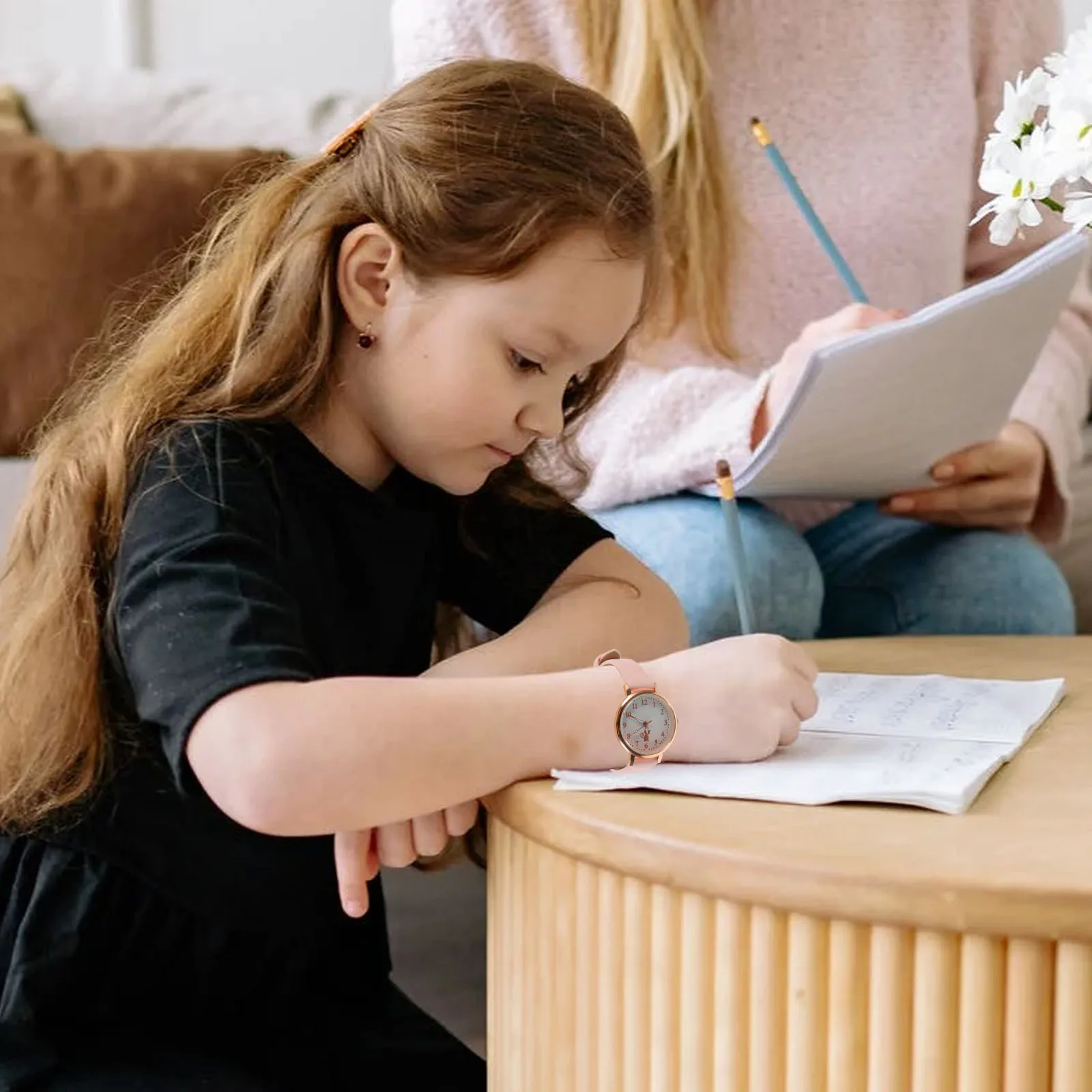 ساعة الطالب، مؤشرات مضيئة، مقاومة للسقوط، مواد سبائك زجاجية متينة، إبداع رائع، ملابس مريحة