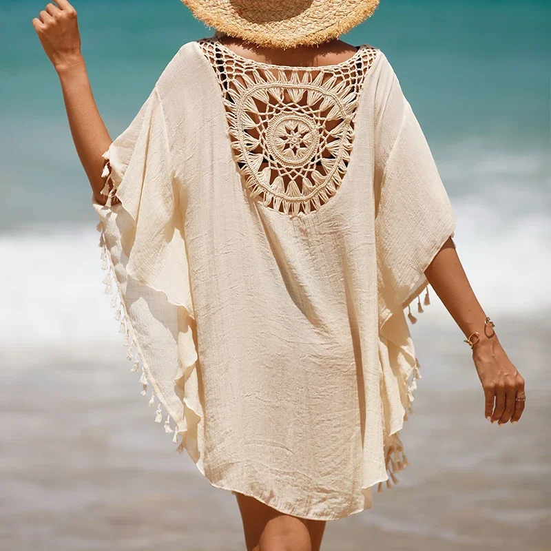 Robe de plage courte en tricot au Crochet, vacances, épissure, couleur unie, vêtements de plage, petit pompon, protection solaire, Smock de plage Sexy