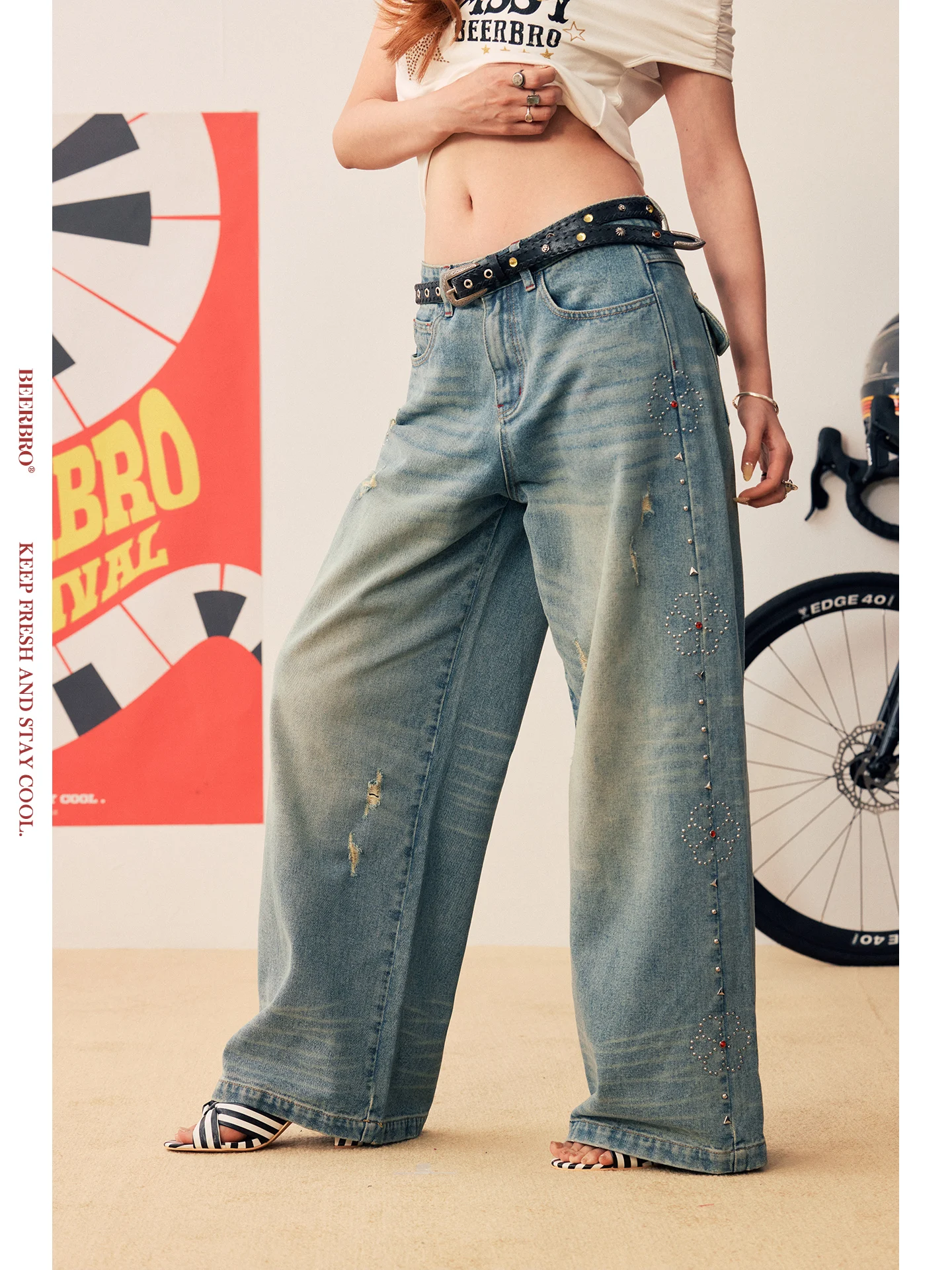 

BeerBro Classic Torn Pearl Washed Straight Leg Jeans Breathable Music Festival Party Low Waist Cotton Ladies Loose Fit Jeans