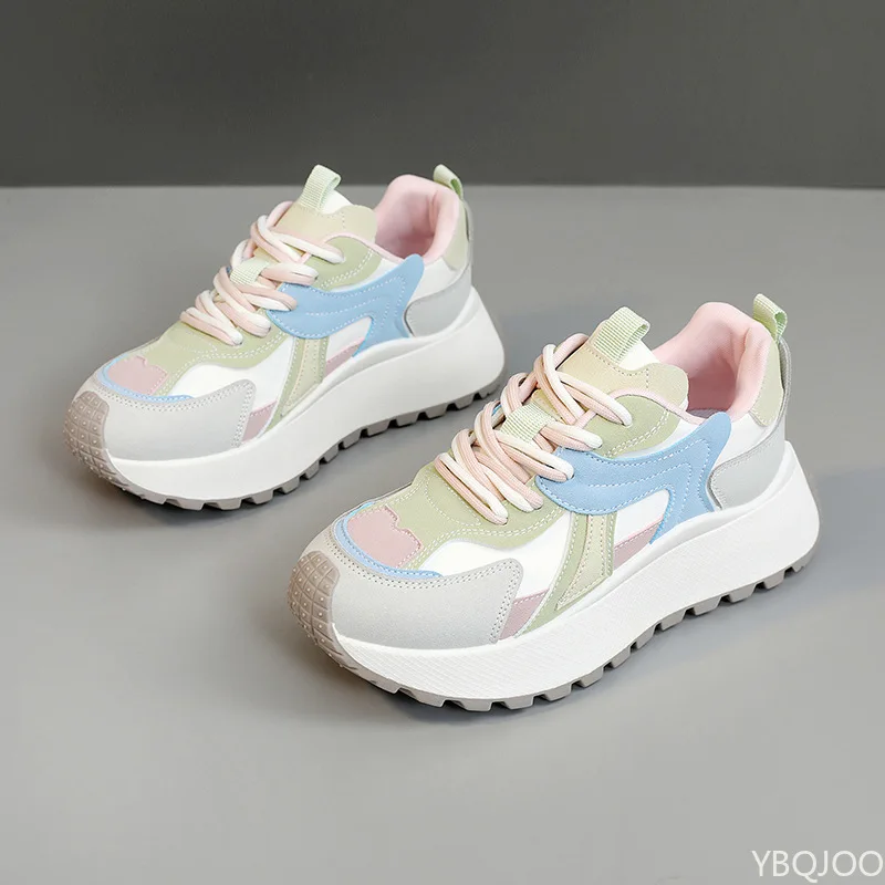 캐주얼하고 편안한 두꺼운 밑창 여성 신발 봄 가을 유행 다용도 스니커즈 새로운 통기성 메쉬 여성 신발