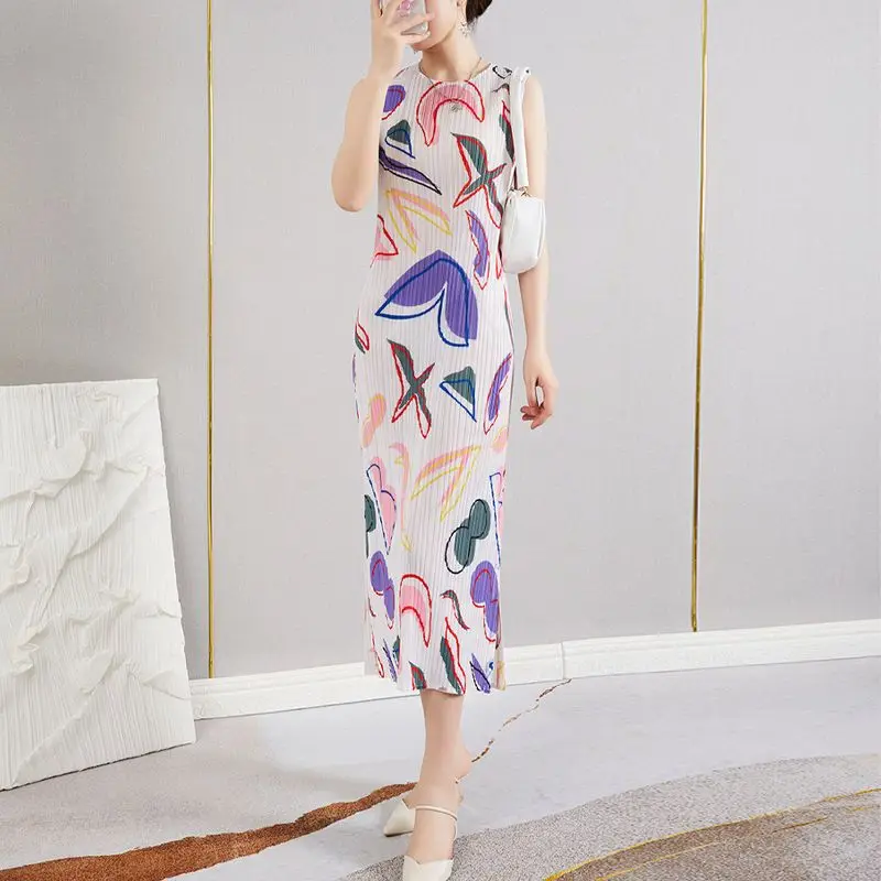 

2023 New pleated dress for women's high-end temperament Long skirt with printed split design Loose round neck A-line skirt