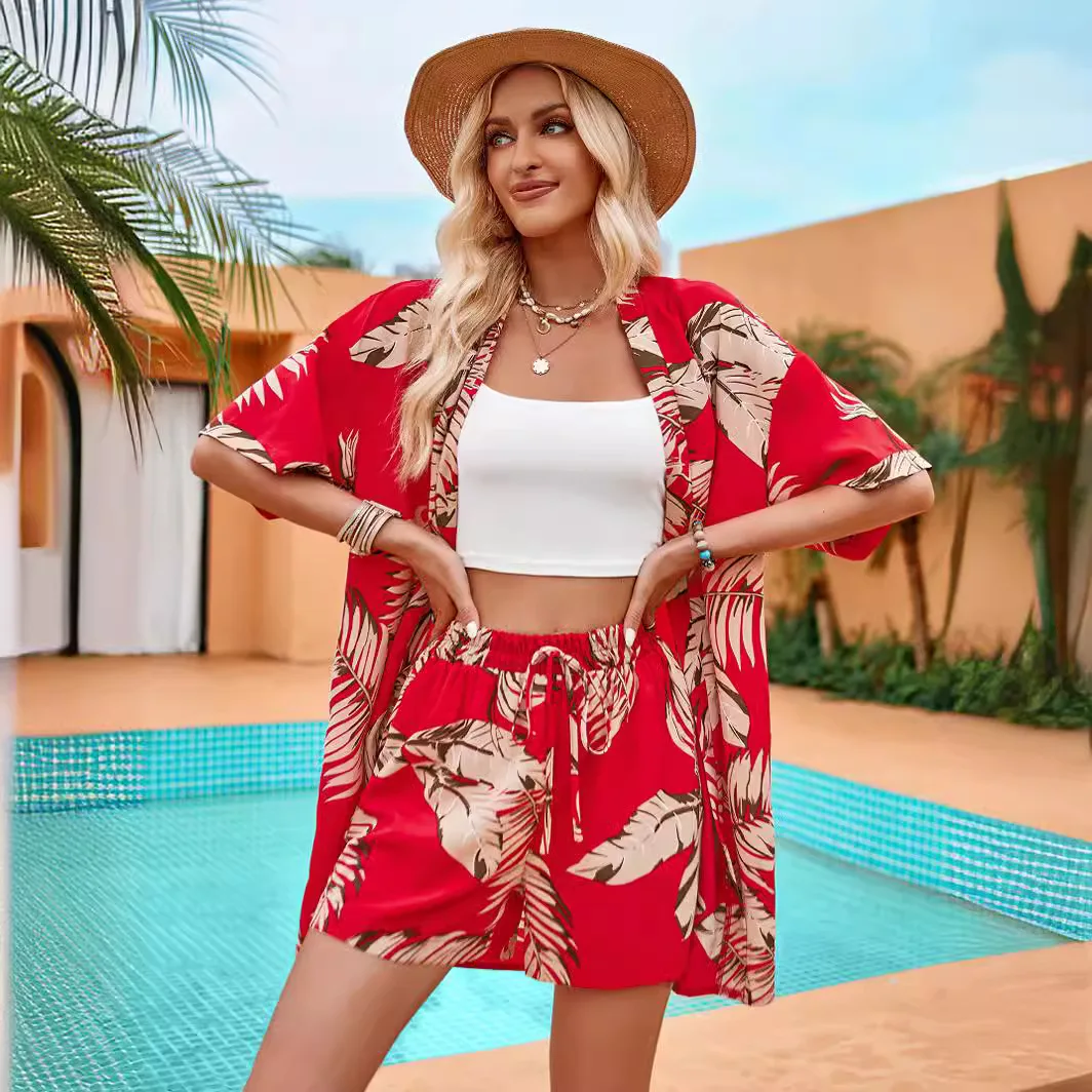 Summer Casual Beach Holiday 2-piece Style Set Women\'s Fashionable Leaf Print Cardigan Top +  Shorts Loose Two-piece Suit Female