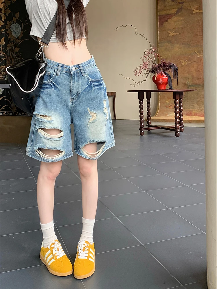 

Summer New Retro Ripped Design Sense Fashion Denim Shorts Women High Waist Street Straight Loose Five-point Pants