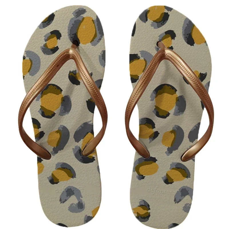 2023 leopard print beach niche versatile  design style trendy women\'s non-slip wear-resistant breathable comfortable flip-flops