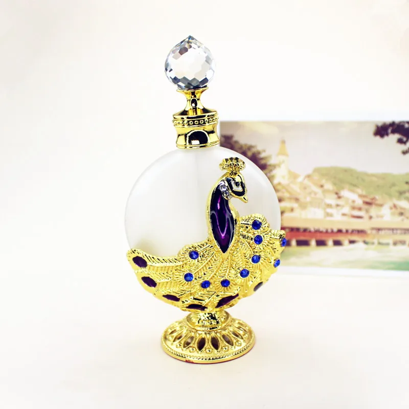 30ml Vintage Metal Perfume Bottle Peacock Essential Oil Bottles with Glass Dropper Wedding Decoration Gift