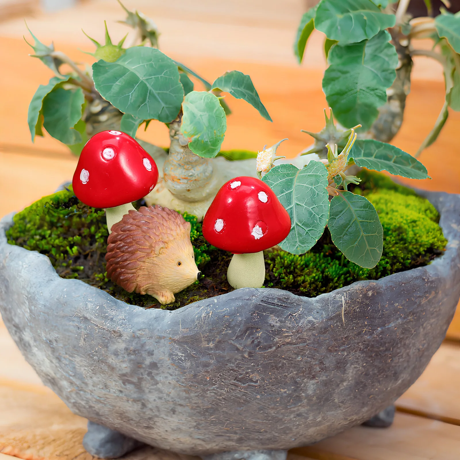 

1Set Mini Hedgehogs Mushrooms Resin Miniatures Cute Small Landscape Accessories Garden Plant Decoration Mini Resin Hedgehogs