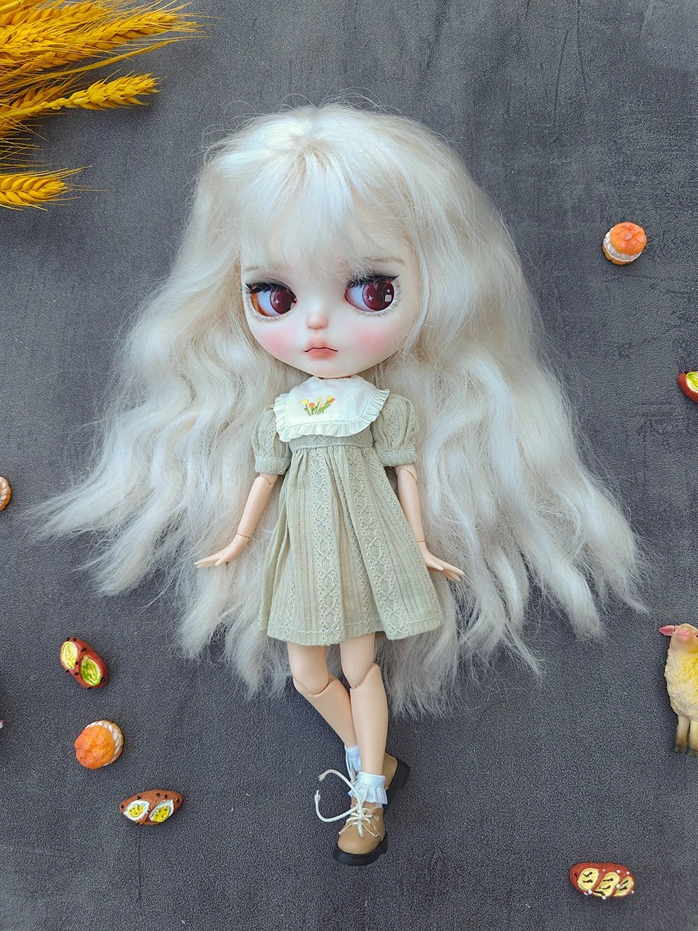 Blythe doll Clothes New Handmade Fashion style Barbies Girl  Cute Light green dress For Ymy Ob24 Ob22  Doll Accessories