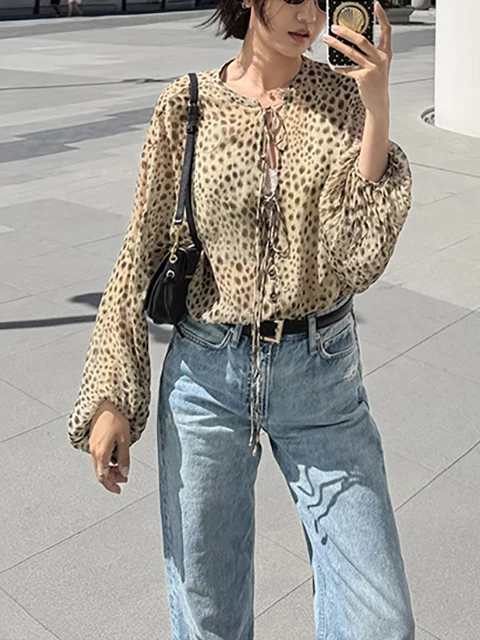 

Elegant Animal Print Lantern Sleeve Long Sleeve round Neck Women's Top Summer 2026 Flowing Airy Feel French Style Loose Fit P...