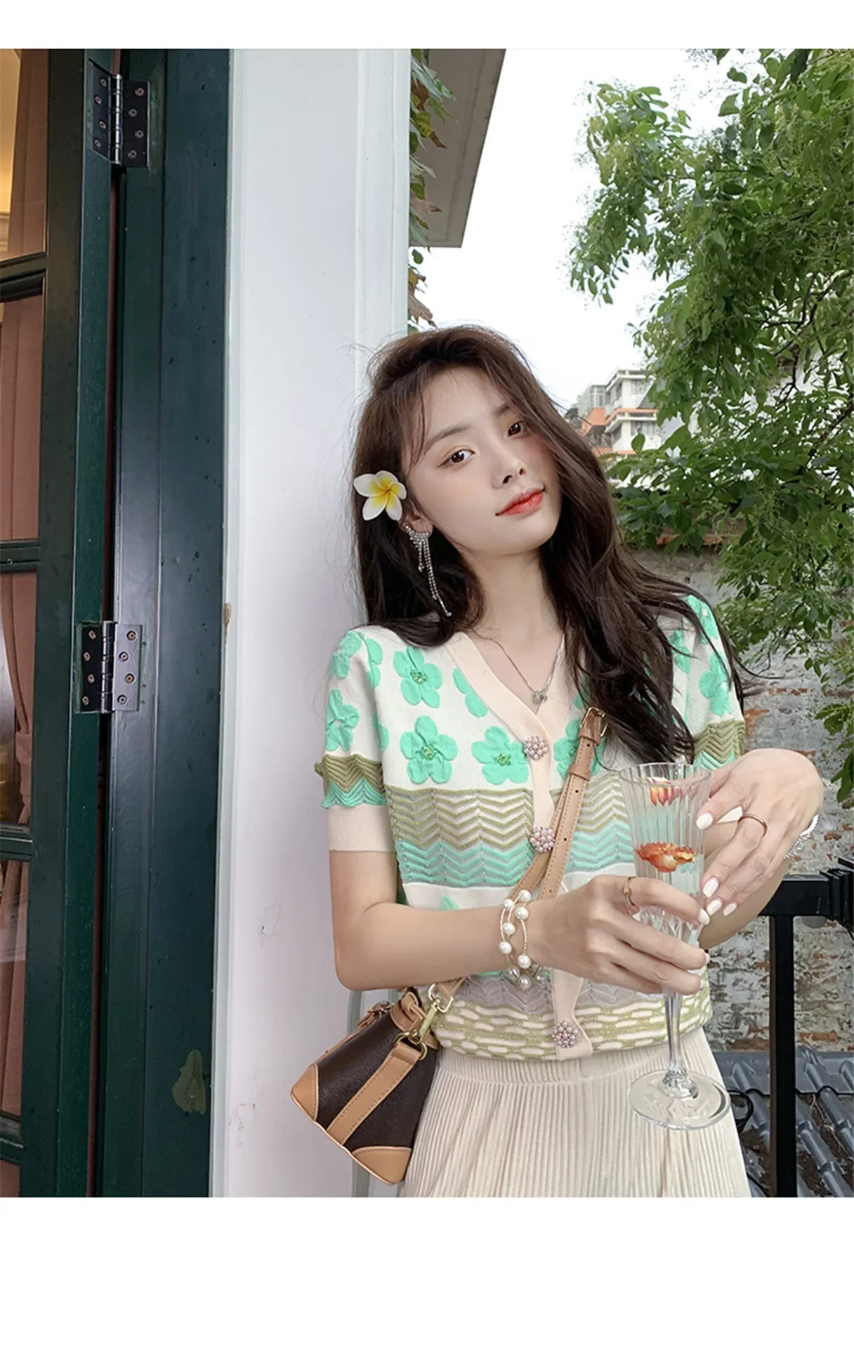 Summer Cute Women Cardigan V-Neck Short Sleeve Flower Beaded Hollow Out Knitted Sweater New Fashion Loose Temperament Sweater