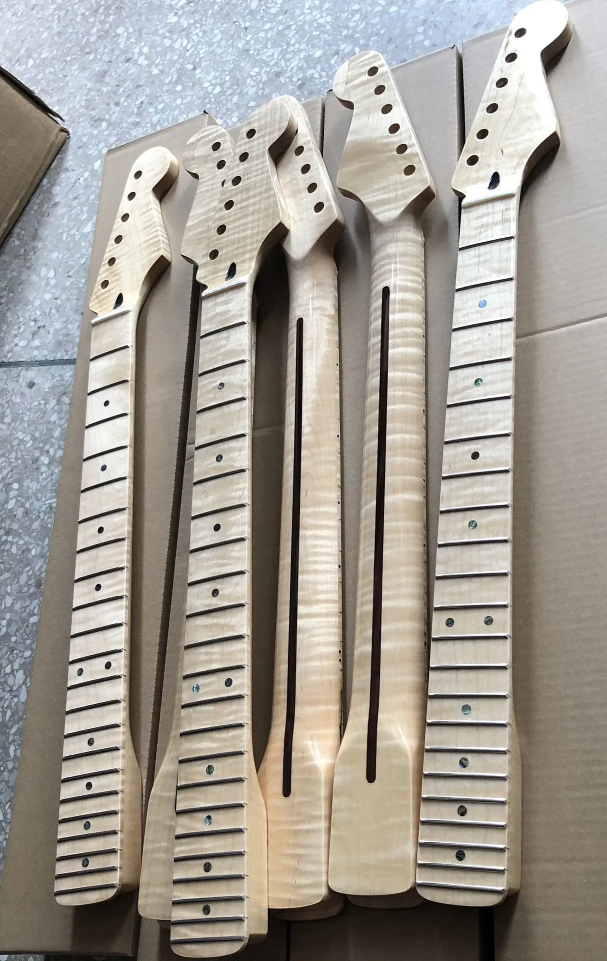 

Tiger print natural guitar neck 22 products 6 string electric guitar handle Tiger print handle Maple modified DIY instrument