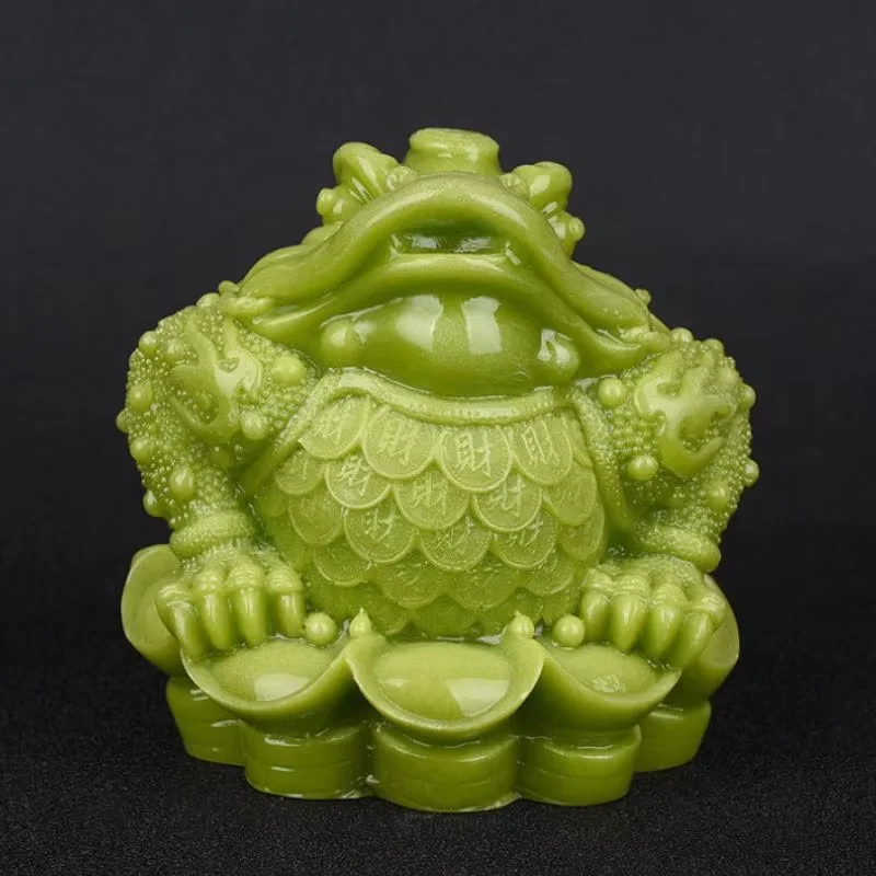 

Luminous Stone Carved Sculpture Golden Toad Fluorescence Desk Home Ornament Statue Gift Pendant Amulet Mascot Lucky