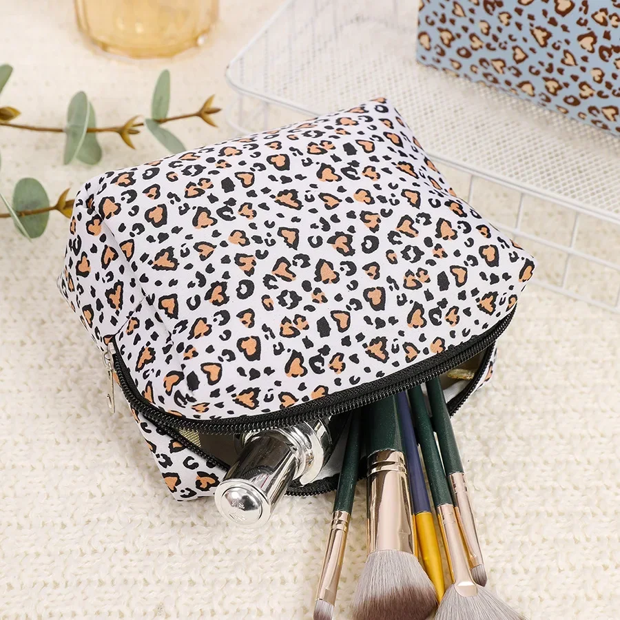 Love Leopard Print Makeup Bag Travel Cosmetic Organizer Large Capacity Octagonal Zipper Cosmetic Bag Women Makeup Pouch Case