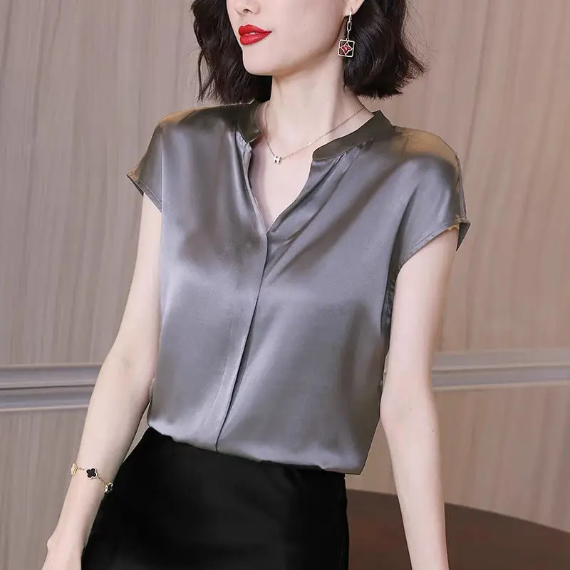 Vintage Raglan Short Sleeve Basic Satin Pullover Shirt Women\'s Clothing 2022 Elegant Office Lady Commuter V-Neck Blouse Female