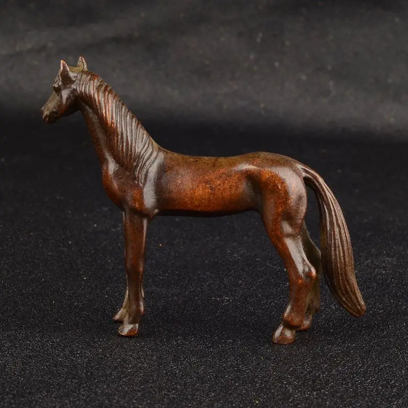 Metal Statue Ferghana horse Ornament model Horse, 8.5cm long, 7.5cm high, weighing 110g