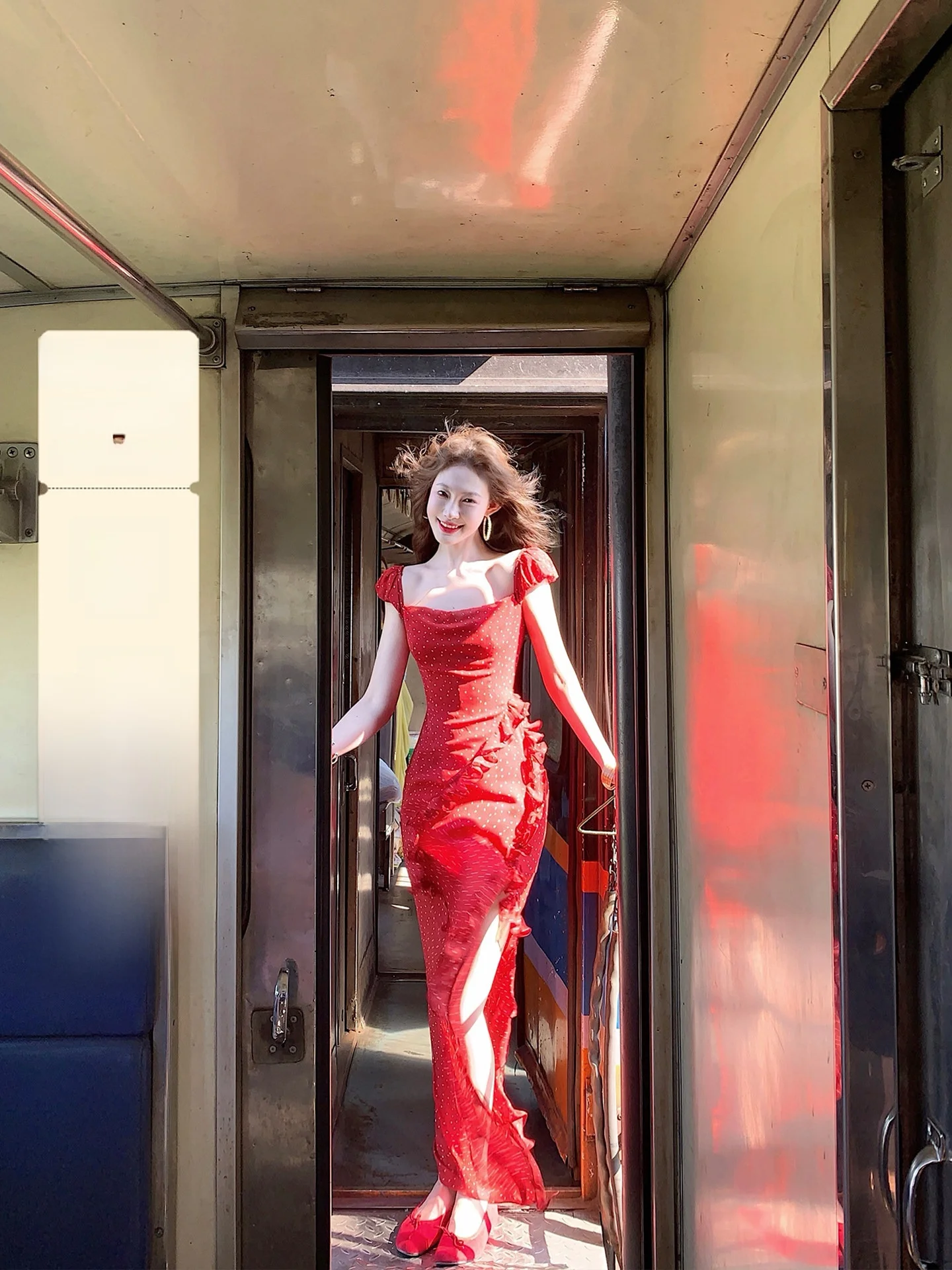 

Ретро-юбка А-силуэта для подружек невесты, красная, в горошек, с многослойной отделкой, из дерева и полиэстера, приталенная, из полиэстера