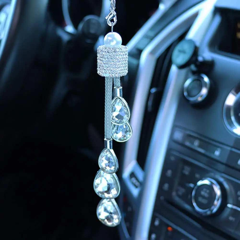 

Sparkling Rhinestone Hanging Pendant Car Rearview Mirror Ornament With Lanyard Easy To Hang Artificial Crystal Decor 자동차 펜던트