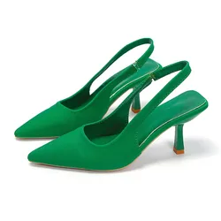 Zapatos de tacón medio de aguja con punta estrecha para mujer, sandalias de Punta vacía en la espalda, color verde, verano, 2023