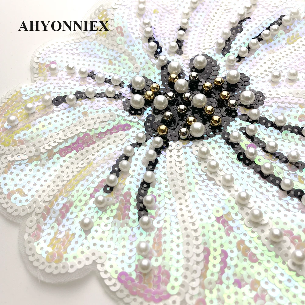 

30cm X 21.5cm Shining Pearl Beaded Sequins Flower Patch DIY Clothes Accessories Sew On Patches