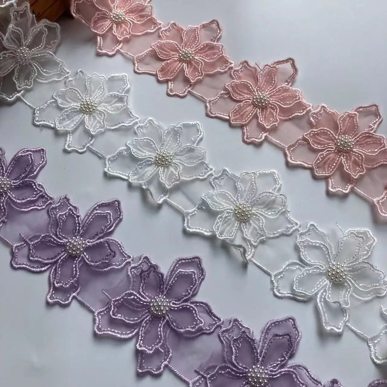 

10x 3D Pearl Beaded Flower Embroidered Lace Trim Ribbon Floral Applique Patches Dress Fabric Sewing Craft Vintage 6.5X7.5cm