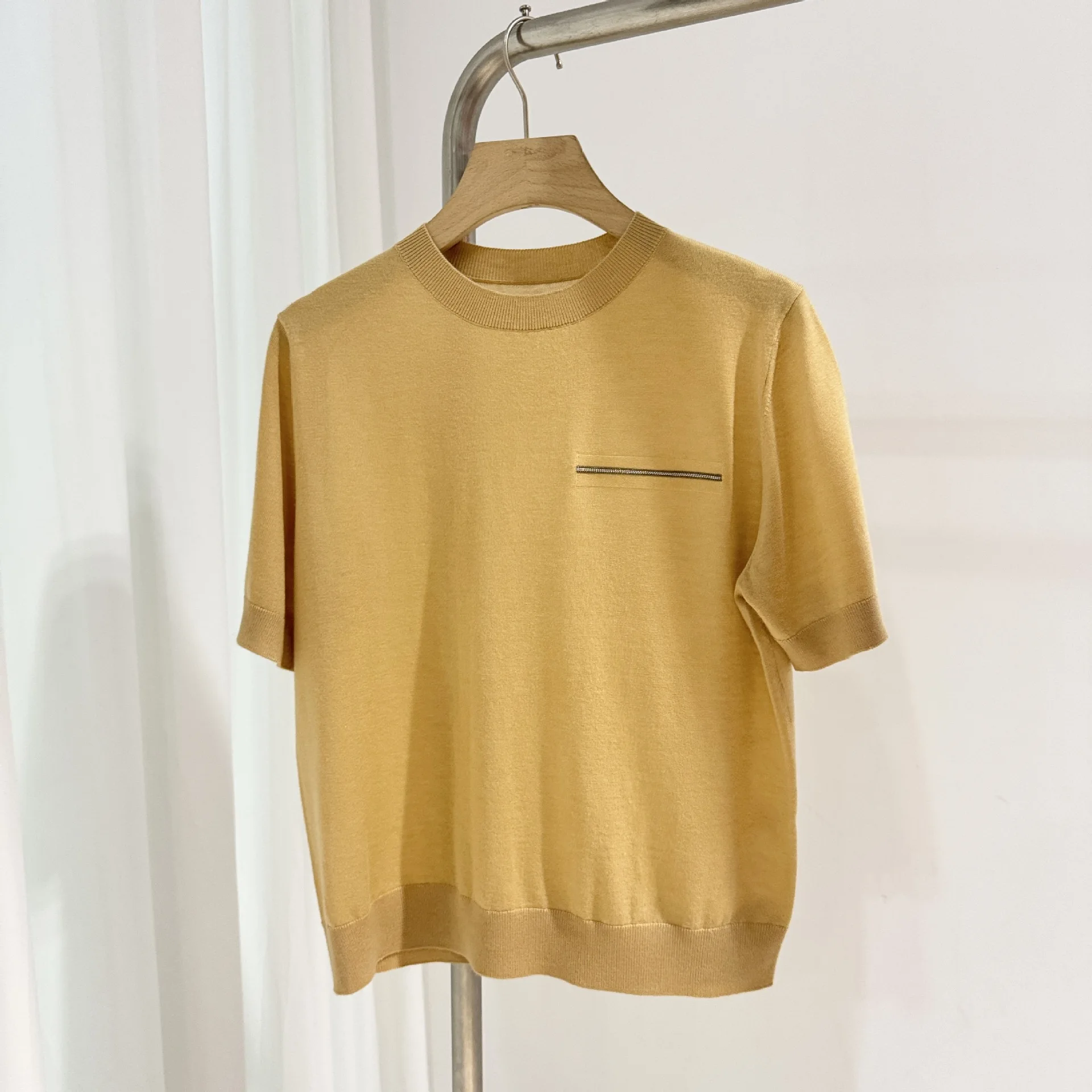 

New Summer Cashmere And Silk Blend Short-Sleeved Knit T-Shirt For Women, Breathable, Versatile, And High-Quality.