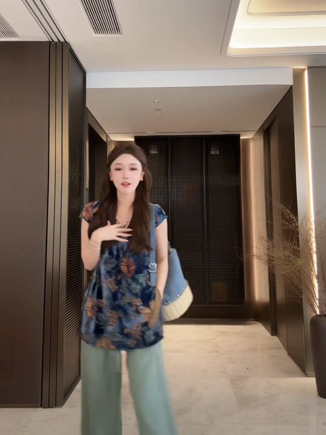 

uyan Summer Casual Lightweight Luxury Loose Slimming Breathable New Chinese Sle Small Flower T-irt Women's Faion