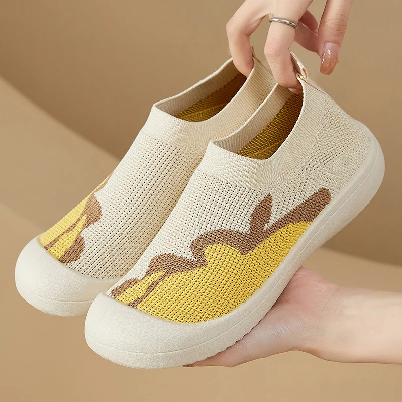 

Newest Summer Casual New Old Beijing Cloth Shoes Women's Soft Bottom Breathable Fashion Mesh Shoes Thick Bottom Mom Shoes