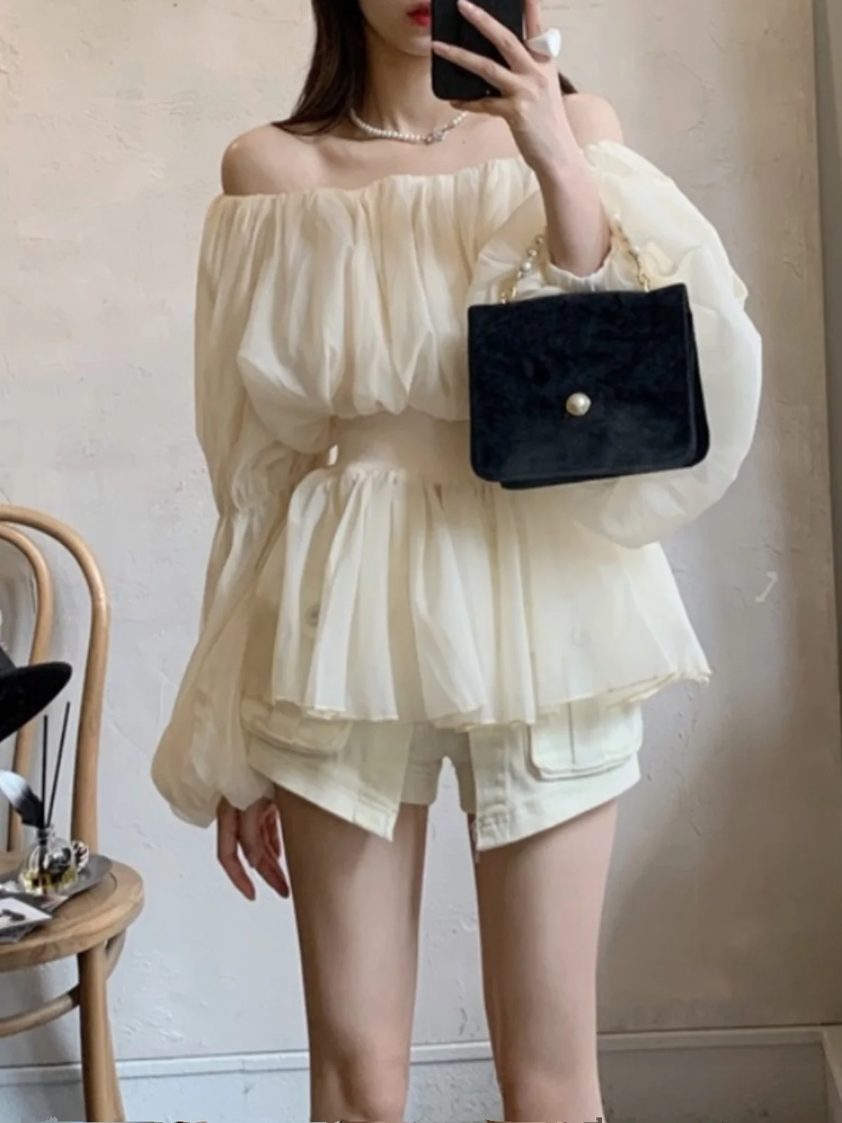 

Fairy Style Bubble Sleeve Waist Cinched One Shoulder Top Korean Version Pure Color Commute Fashion Early Autumn New Women's S...